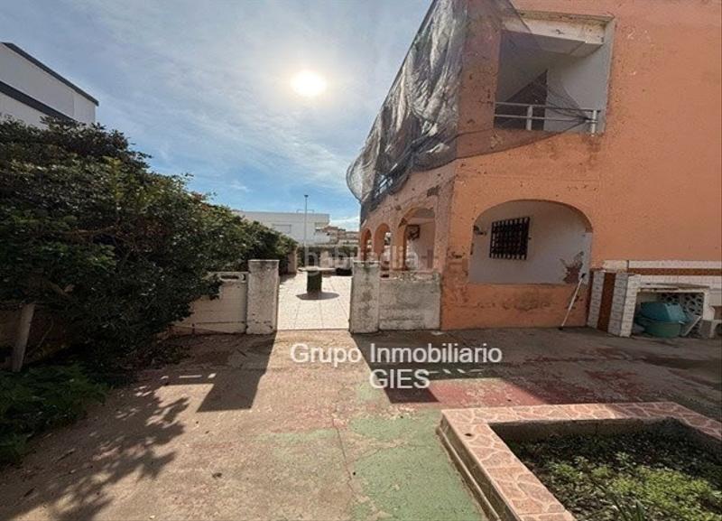 Foto fdd7fc0e-3595-4d11-84f3-e8d0e3570075. Chalet in carrer dels ports 103 in El Perelló Sueca