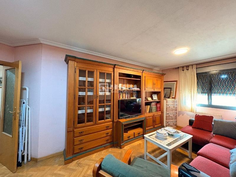 Foto 3d1a52e5-6d32-479a-8c32-f84779c5ac68. Flat with heating parking in Villaverde Alto Madrid