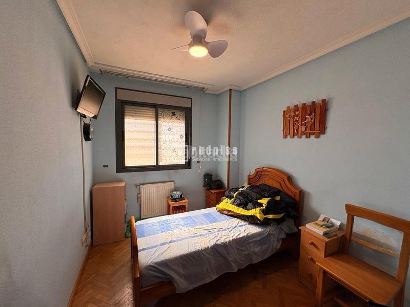 Foto ba755222-b55c-42f5-aaa2-7c6990b8bab8. Flat with heating parking in Villaverde Alto Madrid