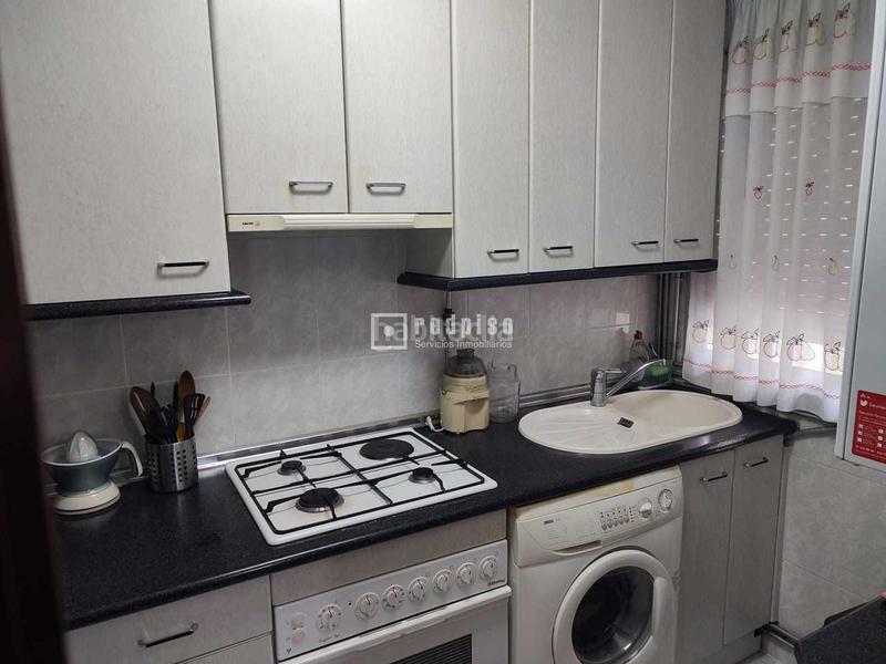 Foto d7ac6066-6b09-4af7-8fb6-2aa6565c7492. Pis amb calefacció a San Cristóbal Madrid