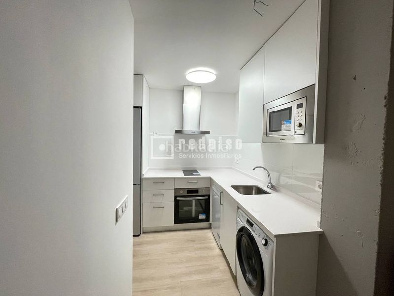 Foto d120688b-54ba-4795-a2ad-77b1ccfde092. Lloguer loft amb aparcament piscina a Villaverde Alto Madrid