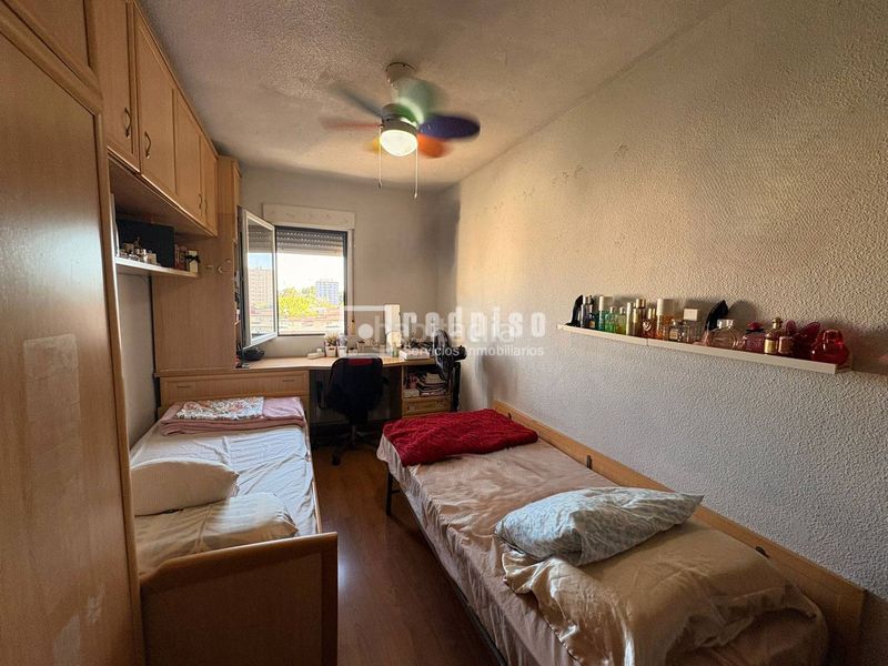 Foto cf746cd9-51a4-4cb4-89d6-147b49d182d4. Flat with heating in San Cristóbal Madrid