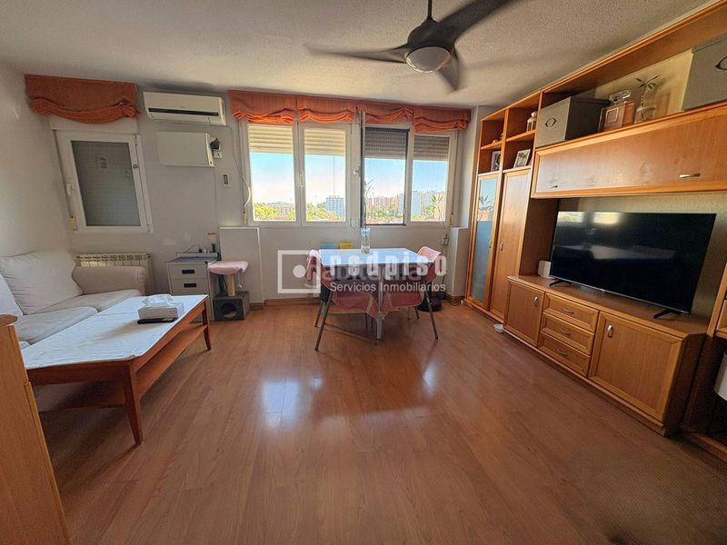 Foto d9054519-1194-424e-8106-a83964195438. Flat with heating in San Cristóbal Madrid