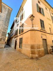 Casa en Pollença Poble. Edificio con muchas posibilidades