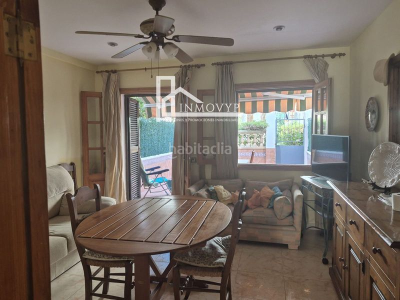 Foto 42a441a5-3e30-4730-a571-50b9b1a264bb. Casa adossada amb aparcament piscina a Palmanova Calvià