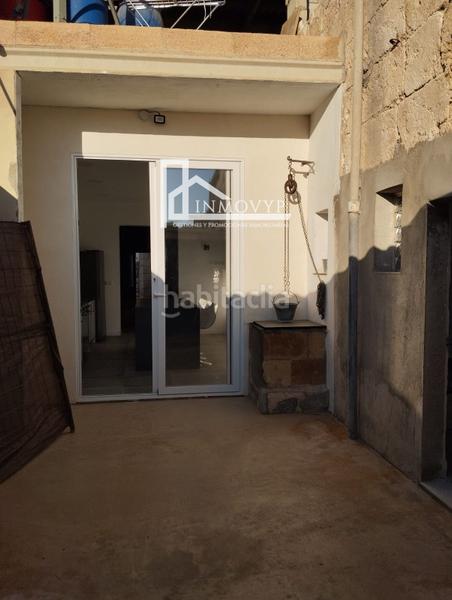 Foto 43f92040-d642-4355-bdf0-dd70c14e313d. Casa amb aparcament a Muro