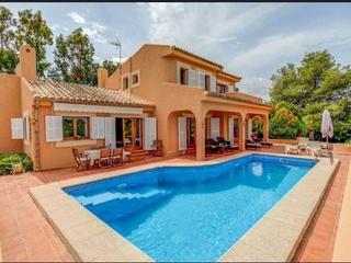 Country house in Port d´Alcúdia-Platja dÁlcúdia. Finca rustica con licencia etv en alcudia