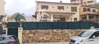 Rent Chalet in La Bonanova. Alquiler de espectacular chalet unifamiliar con piscina en bonan