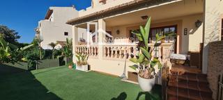 Miete Chalet in La Bonanova. Alquiler de espectacular chalet unifamiliar con piscina en bonan