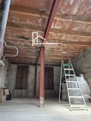 Haus  De la cruz. Casa de pueblo para reformar con gran potencial en selva