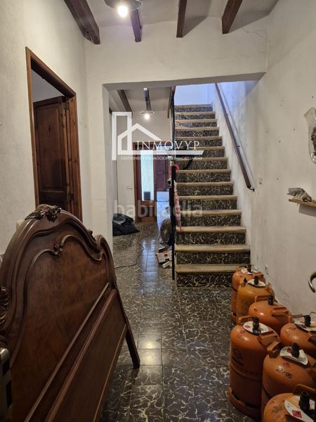 Foto 41c0fe4f-8f2e-4f04-a3f0-94eaddae976c. Casa adossada a Gran Via de Colom Inca