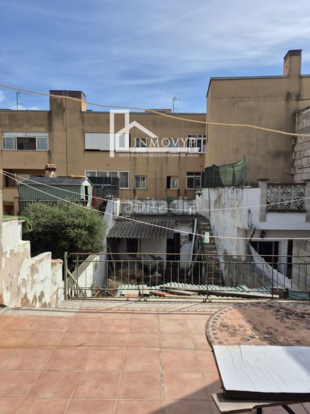 Foto 9ce4aa5c-fb42-4353-a615-b05ff2c9d1e5. Casa adossada a Gran Via de Colom Inca
