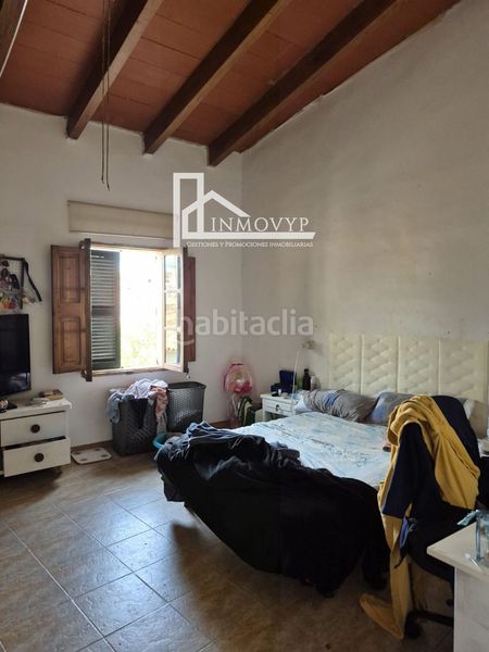 Foto da4072d7-b636-42b4-b546-1fc8efd7c8e5. Casa adossada a Gran Via de Colom Inca