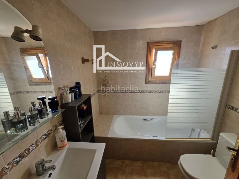 Foto e04531fd-a678-4aeb-bd57-41f22c9e69e8. Casa adossada amb calefacció aparcament a Son Serra-Sa Vileta Palma de Mallorca