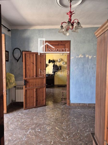 Foto b796ae79-44b1-49bb-b0cf-99e3515e548f. Casa gran casa a reformar en Muro