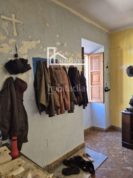 Foto e149cfeb-88bd-4354-8937-5deea61b67ba. Casa gran casa a reformar en Muro