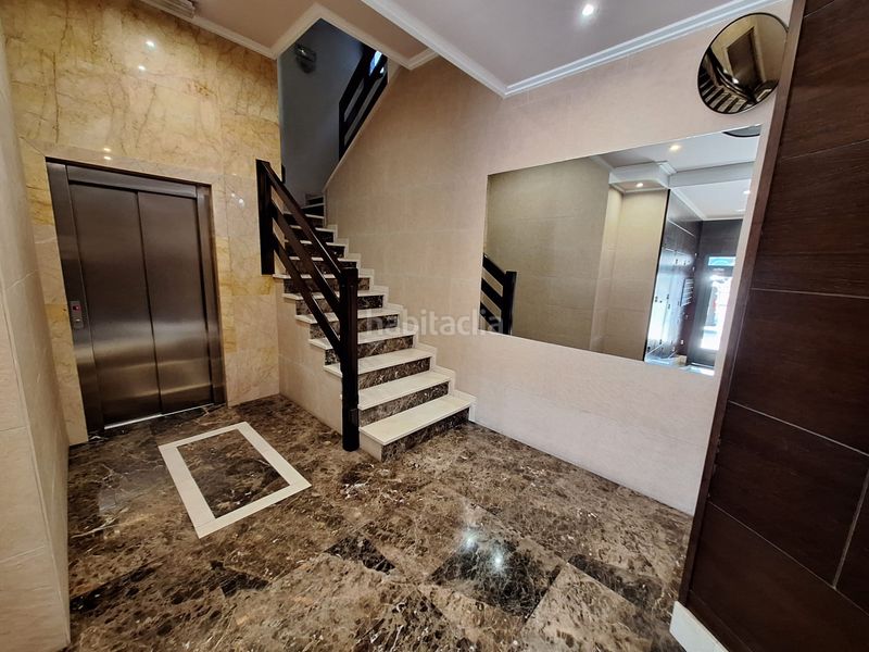 Foto cbd8bd09-e267-4a82-aefe-e0ebcda748c5. Alquiler piso avda. constitución, apartamento en alquiler con trastero en Gijón