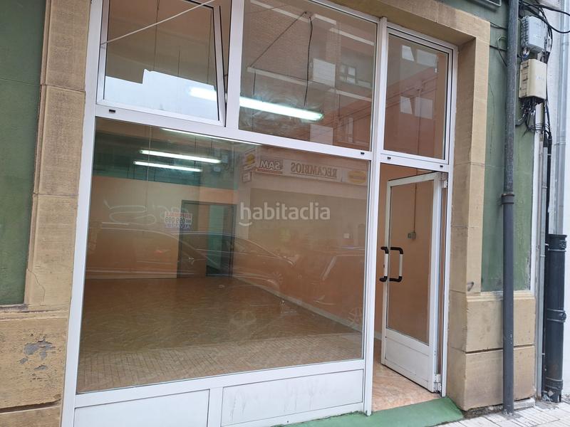 Foto c2abdb5c-d966-47a1-bda8-116b164fc514. Rent business premise in Laviada Gijón