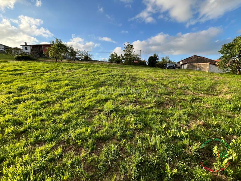 Foto adfae11a-b4f0-4f9e-a1fc-599c96ac1e22. Terreny residencial a lue - al castiello abajo a Colunga