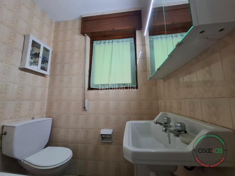 Foto eb95ff74-024b-4bfc-85f0-5e80ae113a3c. Casa en Gijón - cm caleyon la riega del agua 68 casa y finca en Caldones, con piscina en Gijón