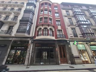 Lloguer Local Comercial  Gijón - cl san bernardo. Céntrico local en alquiler