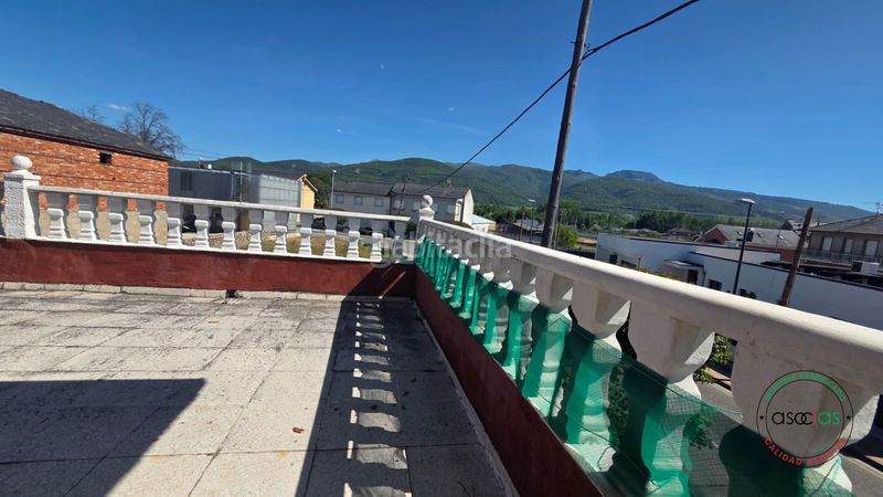 Foto 0b13442f-3b69-4d1b-8119-73fb6937b623. Casa en dehesas - av ferrocarril-de 442 vivienda unifamiliar con jardin en dehesas, el bierzo león en Ponferrada
