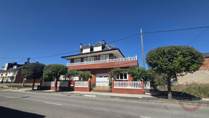 Foto 49d7d8d3-7c01-4c22-aa29-3a6d674bbf6c. Casa en dehesas - av ferrocarril-de 442 vivienda unifamiliar con jardin en dehesas, el bierzo león en Ponferrada