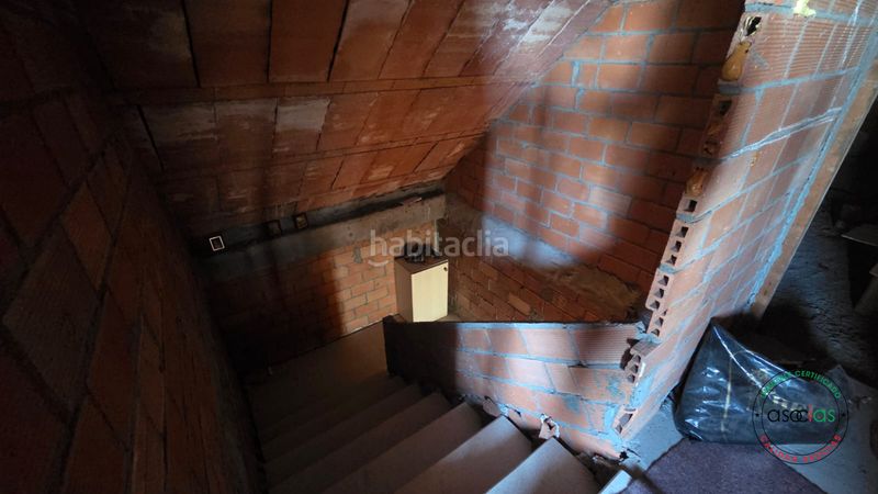 Foto 5f048ac2-5e99-4eb7-9a0e-ebd2e3a339fc. Casa en dehesas - av ferrocarril-de 442 vivienda unifamiliar con jardin en dehesas, el bierzo león en Ponferrada