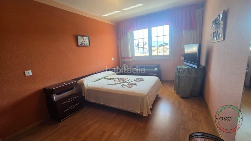 Foto 64602696-52e8-41b2-8c6c-640a6a9cee12. Casa en dehesas - av ferrocarril-de 442 vivienda unifamiliar con jardin en dehesas, el bierzo león en Ponferrada