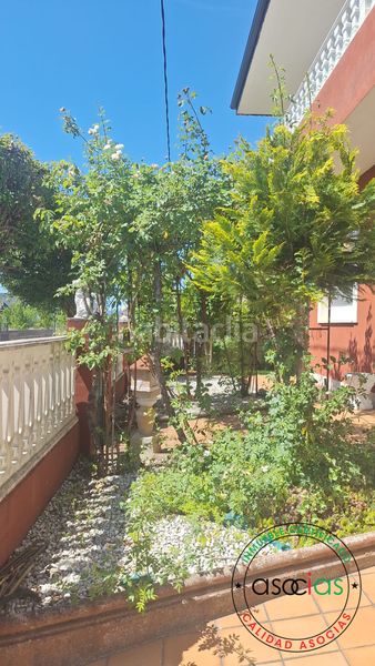Foto 9537e970-6bad-4a00-81d4-737a7b1d31f0. Casa en dehesas - av ferrocarril-de 442 vivienda unifamiliar con jardin en dehesas, el bierzo león en Ponferrada