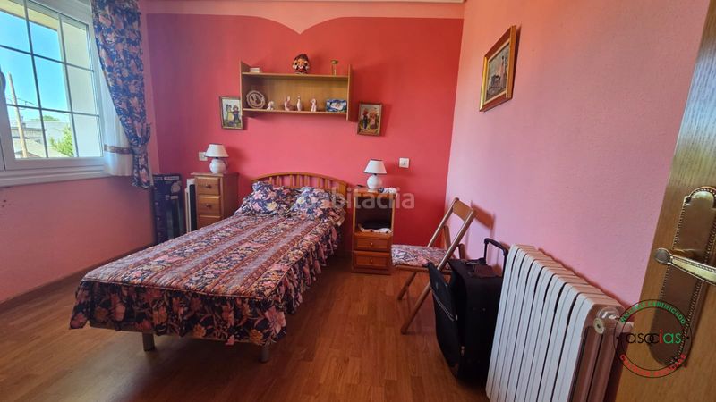 Foto aa747779-867e-4519-929a-1b8d8e2b682b. Casa en dehesas - av ferrocarril-de 442 vivienda unifamiliar con jardin en dehesas, el bierzo león en Ponferrada