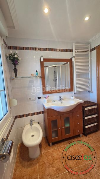 Foto b33d89fe-3868-4c0c-a730-d6e711aff348. Casa en dehesas - av ferrocarril-de 442 vivienda unifamiliar con jardin en dehesas, el bierzo león en Ponferrada