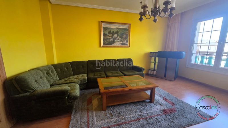 Foto bf37313d-542c-4fc2-a715-363ba35b2ce2. Casa en dehesas - av ferrocarril-de 442 vivienda unifamiliar con jardin en dehesas, el bierzo león en Ponferrada
