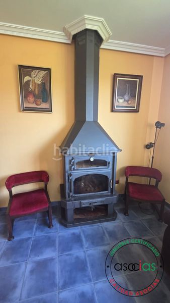 Foto f4d948fe-22d4-4cf0-9c22-0f1824f68856. Casa en dehesas - av ferrocarril-de 442 vivienda unifamiliar con jardin en dehesas, el bierzo león en Ponferrada