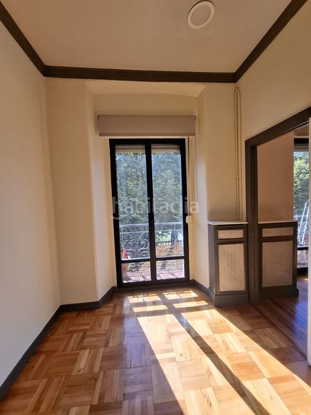 Foto b4661d97-9e0c-4a29-8a13-923df4dbf57a. Alquiler piso se alquila exclusivo piso en begoña en Gijón