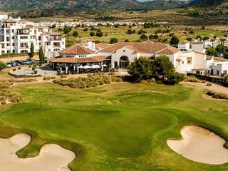 Apartamento en Calle diamante 13. Vivienda en venta en el valle golf resort