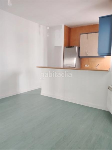 Foto 0ae8cedc-e8dc-43ac-8b0d-6022e6ae683f. Piso calle san basilio s/n, Pradolongo, usera, en Madrid