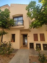 Casa adossada a Calle dársena 3. Casa / chalet adosado en venta en calle dársena 3, roda, san jav