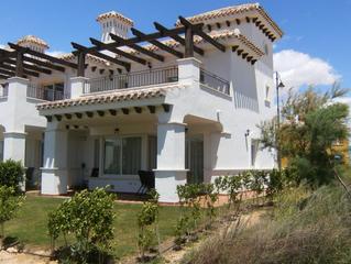 Casa pareada en Calle cornejo 92. Duplex en el golf resort mar menor, torre pacheco