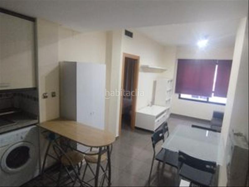 Foto 357ca80c-a0cc-4236-9de6-cc6f6843ec36. Rent flat in carrer del pintor pasqual capuz 1 in Valencia