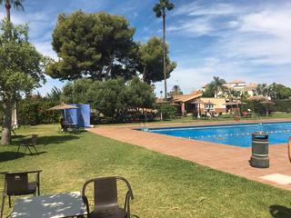 Ground floor in Calle Salvador Rueda Cmor 19