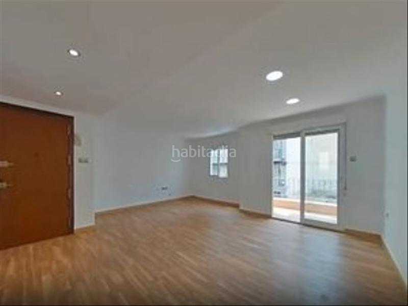 Foto c1bf27f1-ff3f-43ec-90a7-083c30bf4f63. Pis a carrer federico garcía lorca 6 a Sector V Elche / Elx