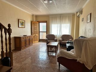 Location Maison jumelée  Avenida ciudad de murcia 21. Casa / chalet adosado en alquiler en avenida ciudad de murcia s/
