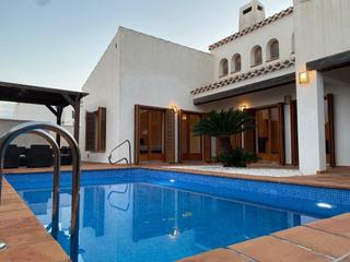 Xalet  Calle holanda. Villa en venta en 