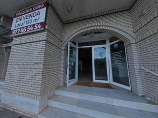 Local commercial  Avenida del baix penedès. Local comercial en venta en el tancat