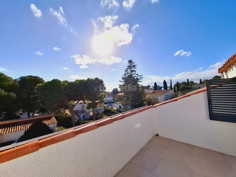 Foto c96708a4-34af-4296-832b-a399f7d72380. Casa adossada amb calefacció aparcament a Cunit residencial Cunit