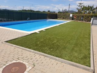 Casa a schiera in Roda de Barà. Adosado en venta el roc de sant gaietà