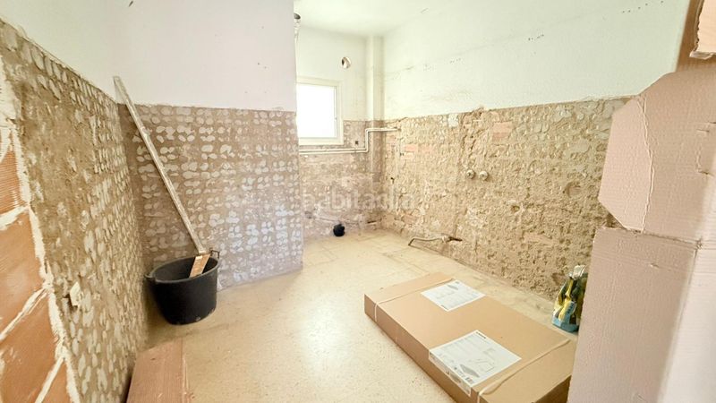Foto 81c2bfef-307a-4cdd-995c-cd48945a49a6. Casa edificio en venta ideal para inversores en Valls