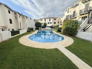 Casa a schiera  Carrer clavesi. Vivienda con licencia turistica con alta rentabilidad en torrede