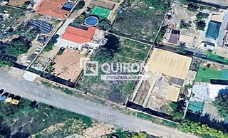 Finca rústica  Dalia. Parcela en urb. lalzineta montferri